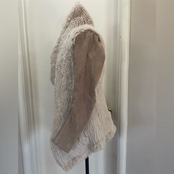 JUNE - Genuine Dyed Rabbit Fur and Suede Jacket w/ front angled pockets - XS - Picture 4 of 12